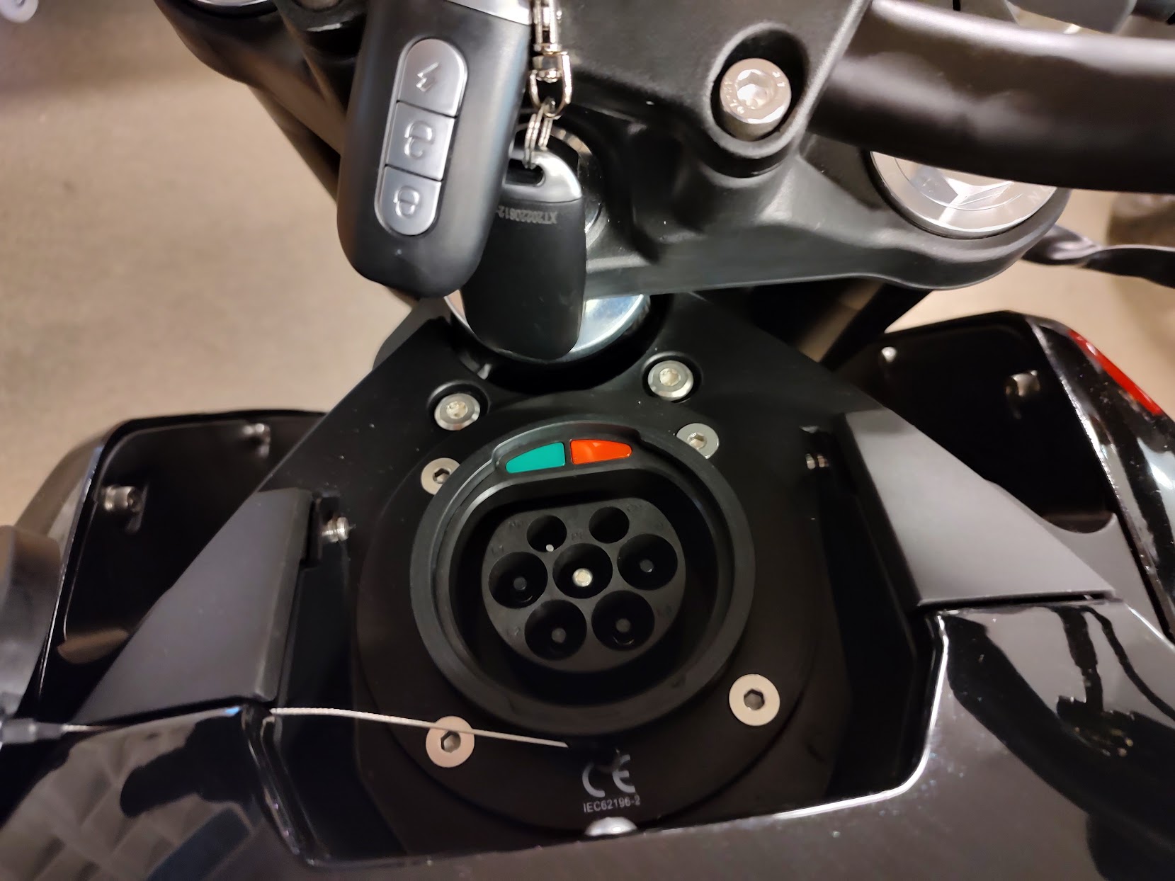 Tinbot RS1 Elektromotorrad: Stilvolles und leistungsstarkes E-Bike für ultimativen Fahrspaß – Bild 5