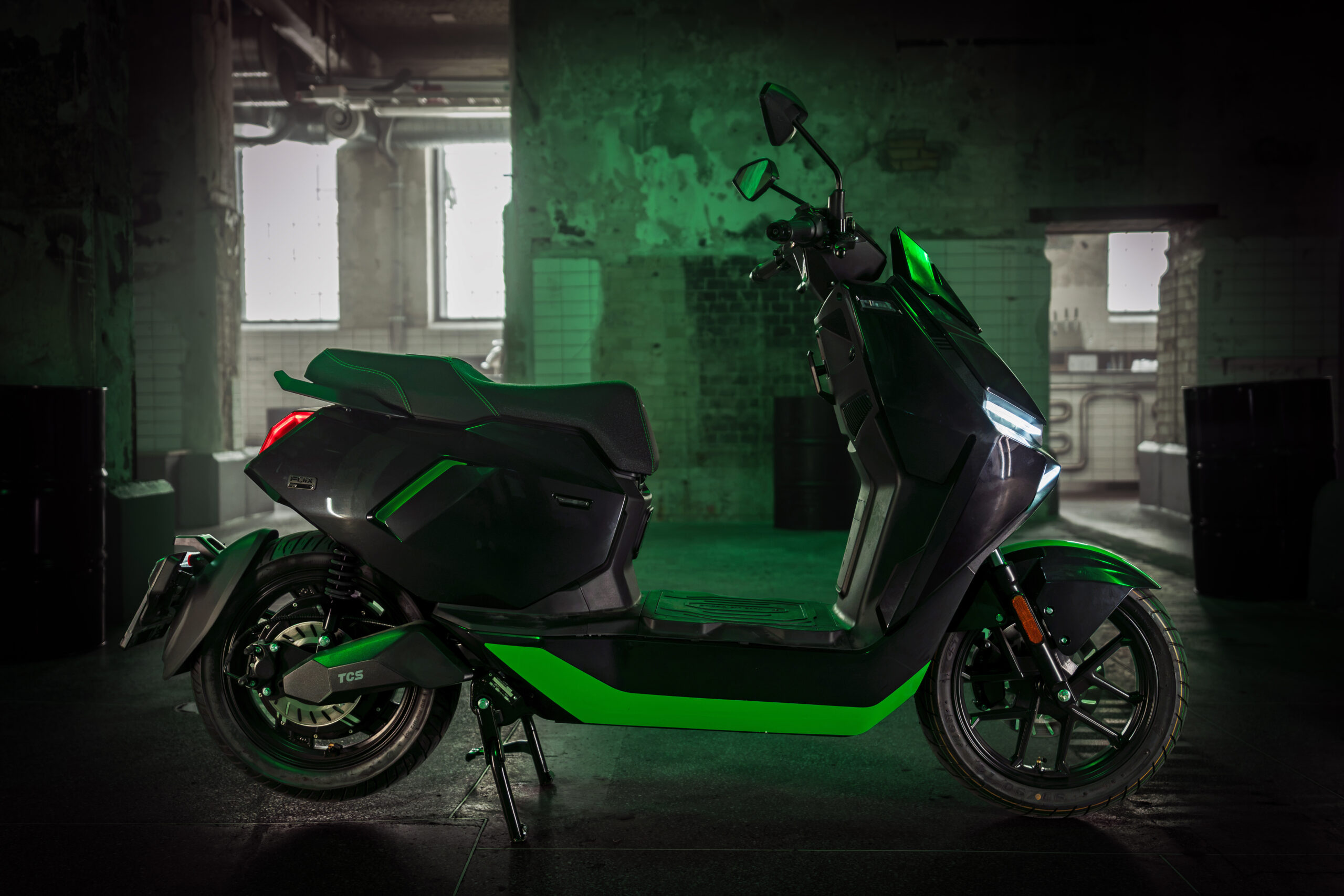 NIU FQiX 150 - Sondermodell Razer - Online bei NIU erhältlich – Bild 40