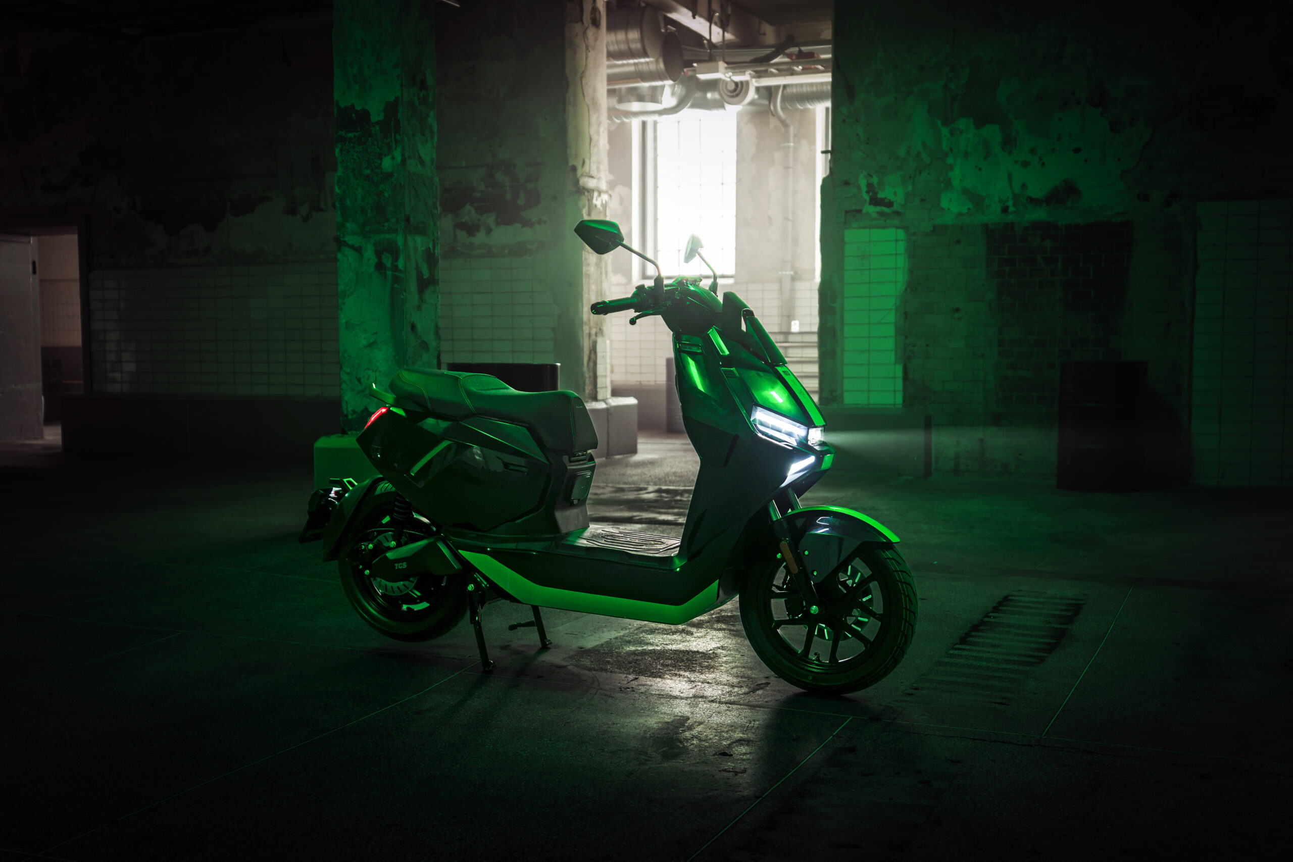 NIU FQiX 150 - Sondermodell Razer - Online bei NIU erhältlich – Bild 36