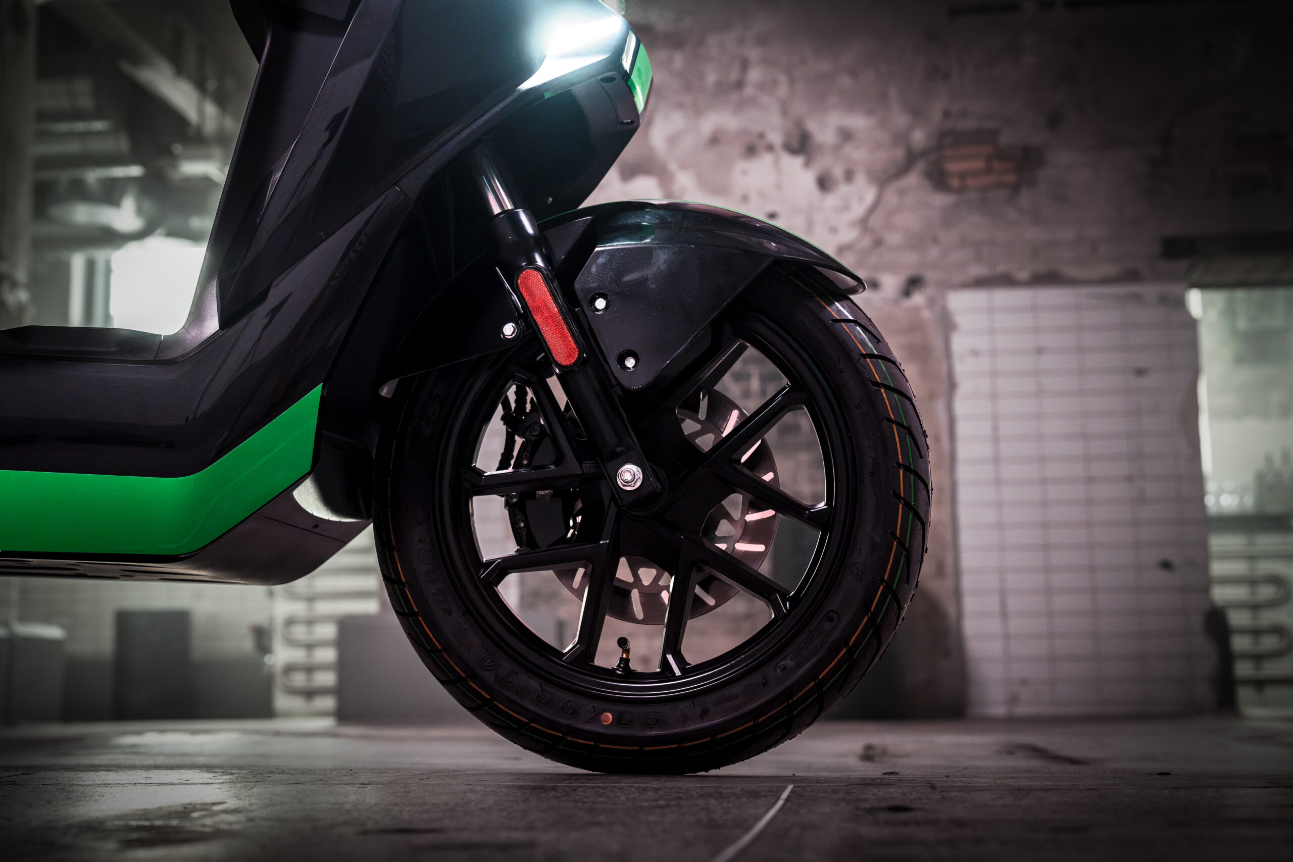 NIU FQiX 150 - Sondermodell Razer - Online bei NIU erhältlich – Bild 24