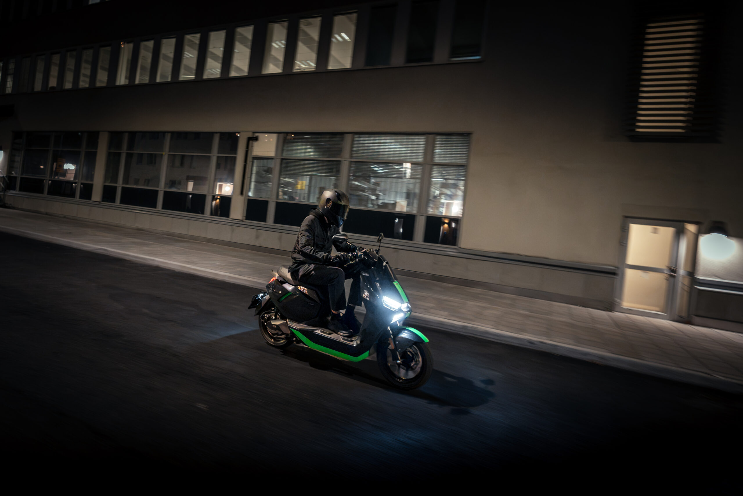 NIU FQiX 150 - Sondermodell Razer - Online bei NIU erhältlich – Bild 21