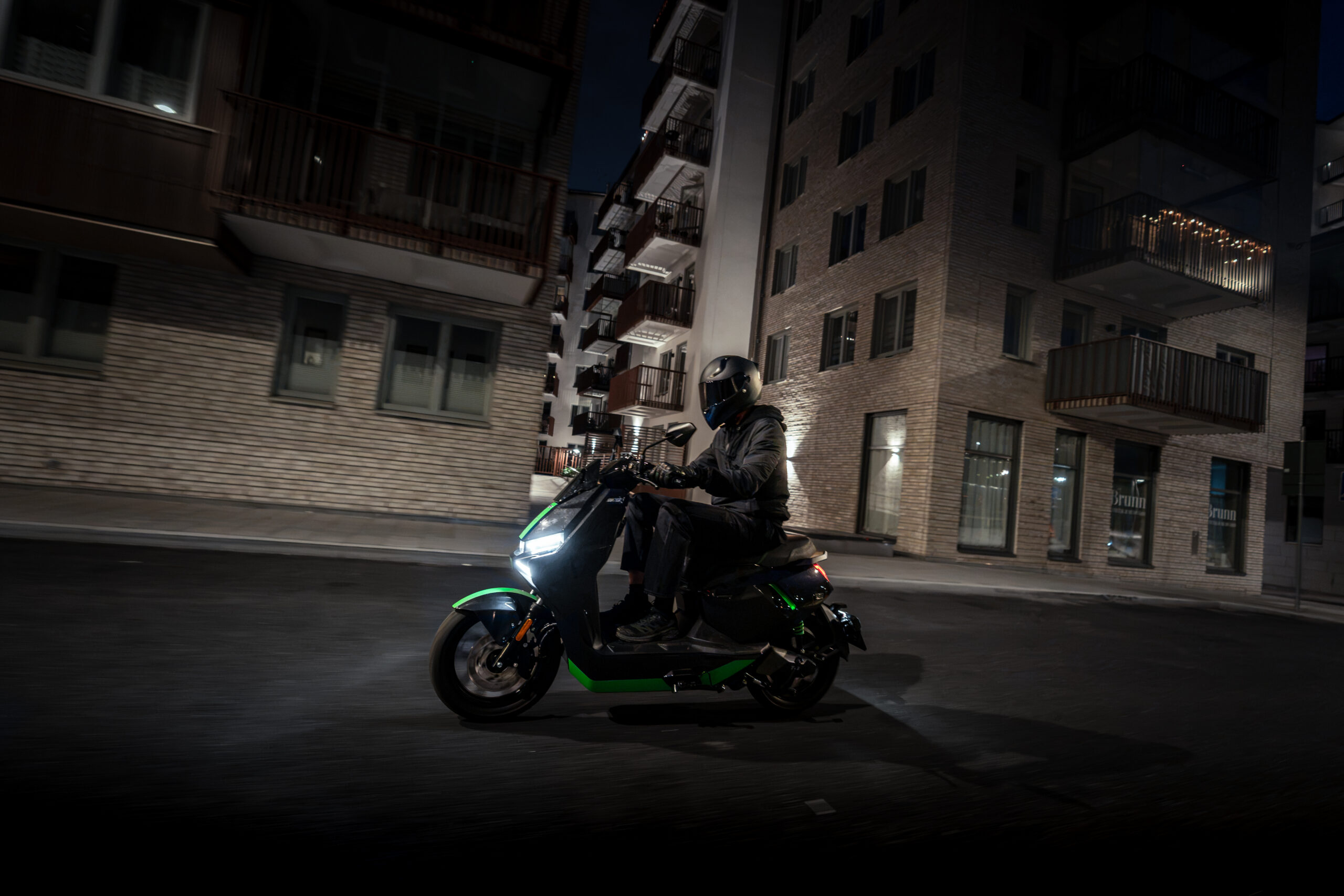 NIU FQiX 150 - Sondermodell Razer - Online bei NIU erhältlich – Bild 20