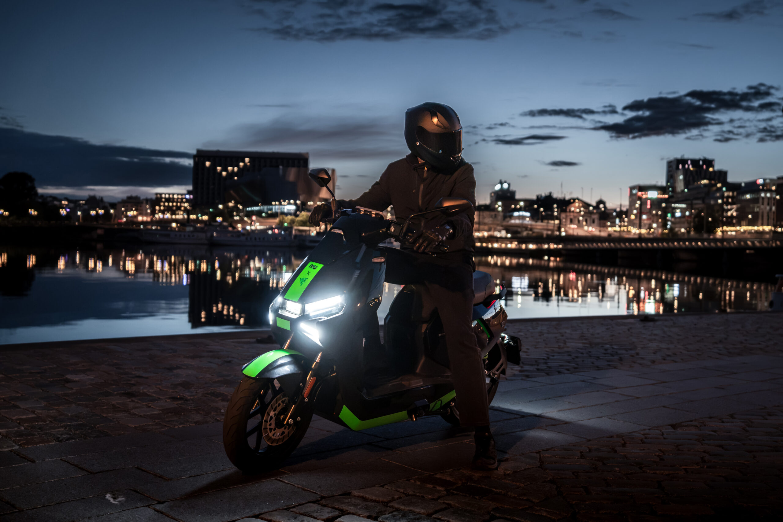 NIU FQiX 150 - Sondermodell Razer - Online bei NIU erhältlich – Bild 16